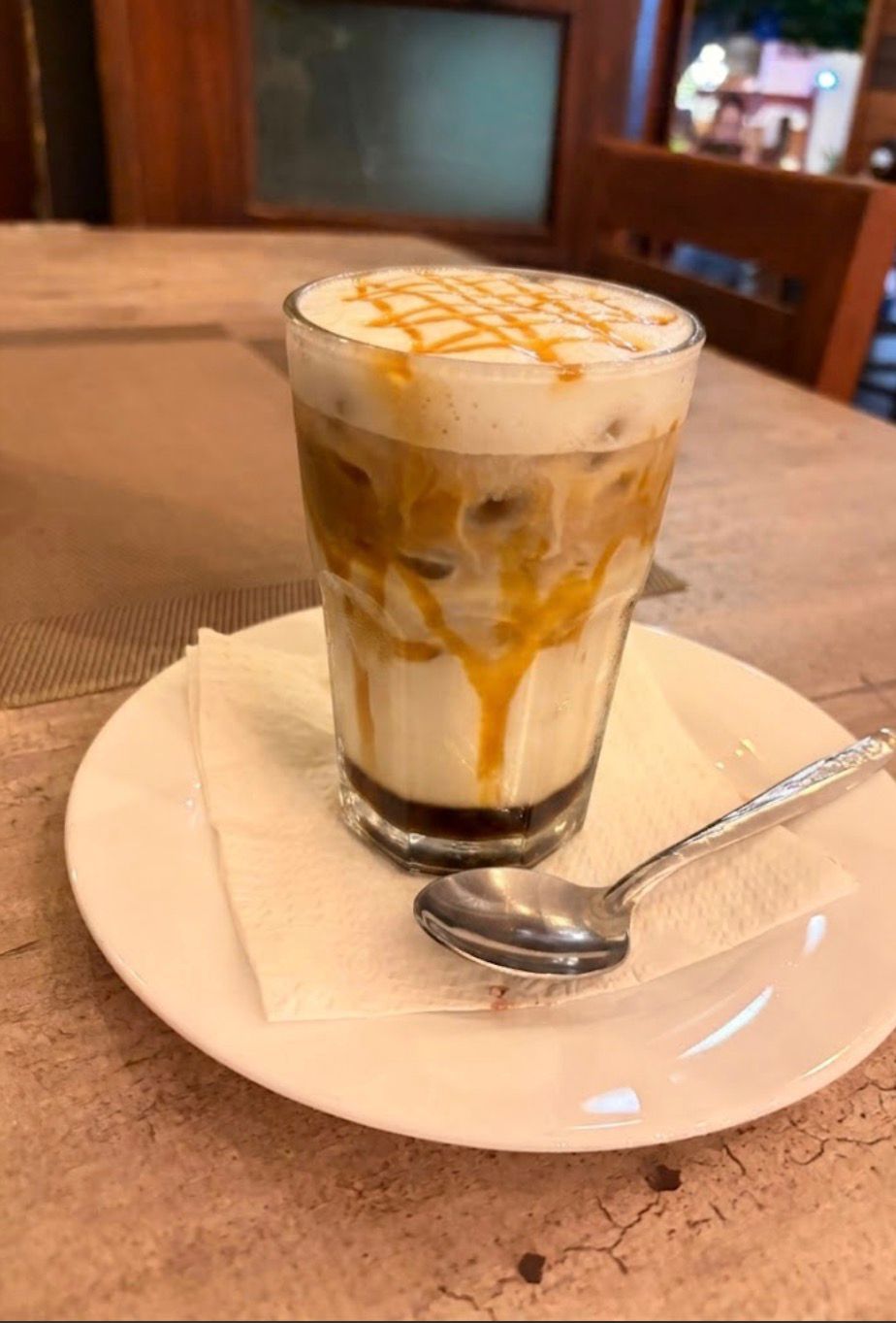 Iced Caramel Macchiato